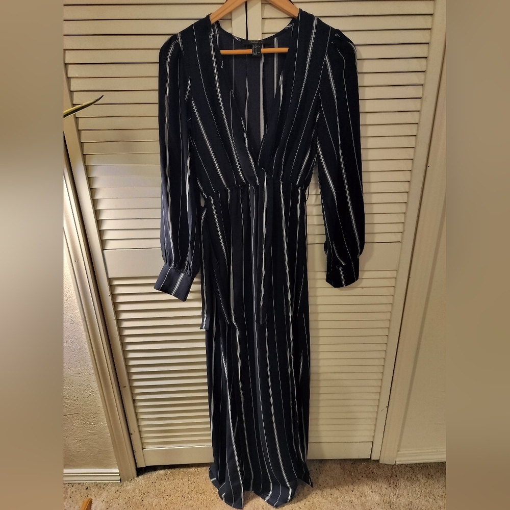 Long blue striped dress